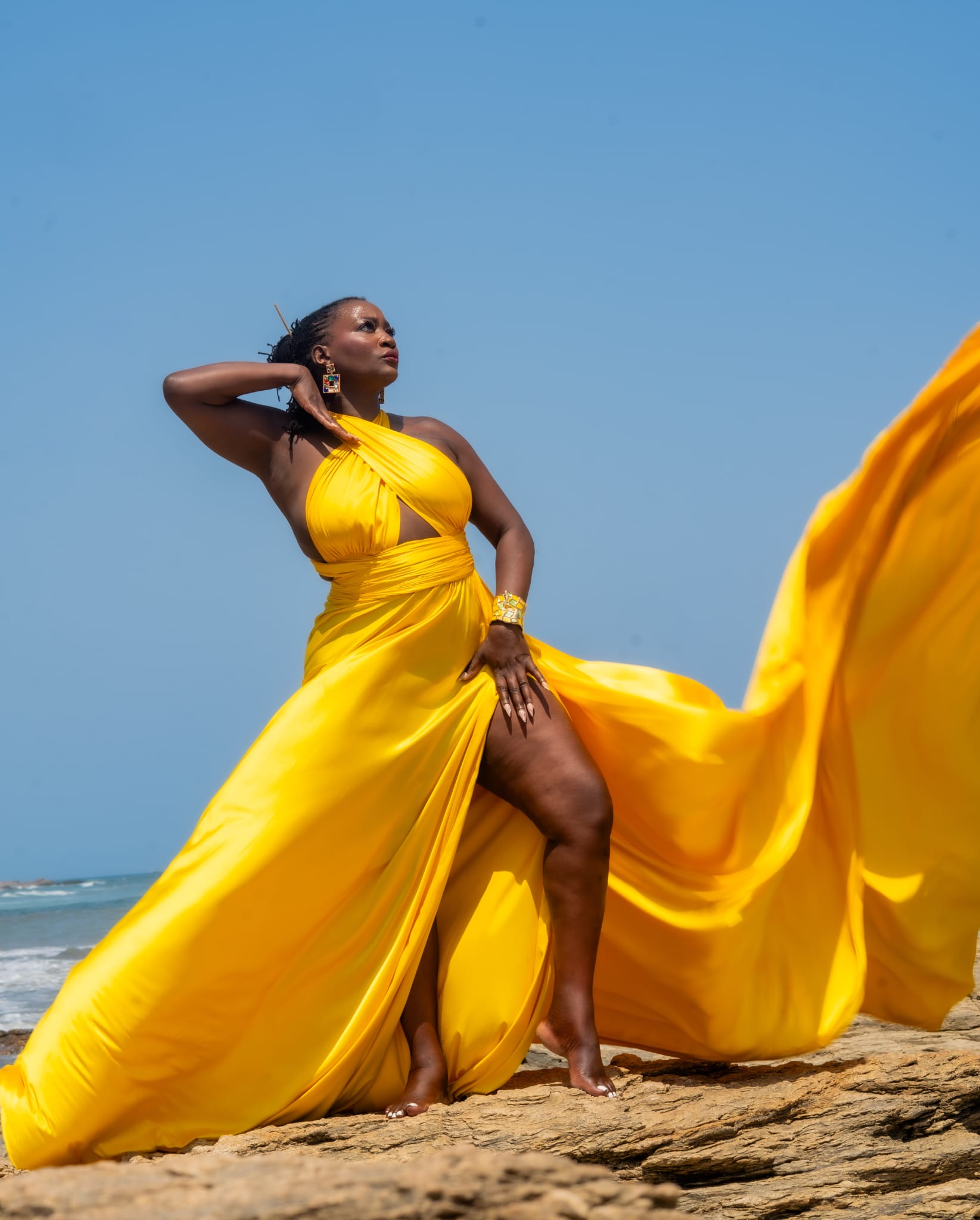 Loreta Waziri arriving in America with a suitcase and a dream